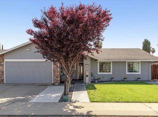 2216 Venus Dr, Ceres, CA 95307