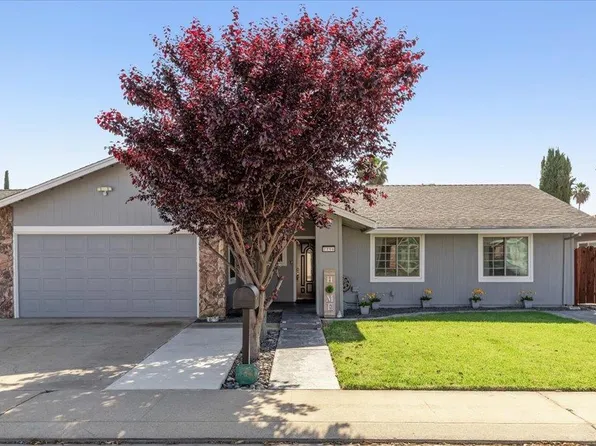2216 Venus Dr, Ceres, CA 95307