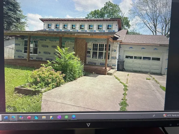 737 S Broadway St, Pendleton, IN 46064