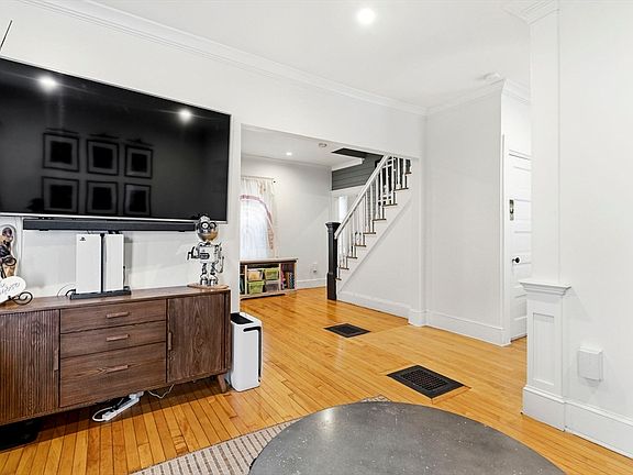 5th image of 9 Westmore Rd