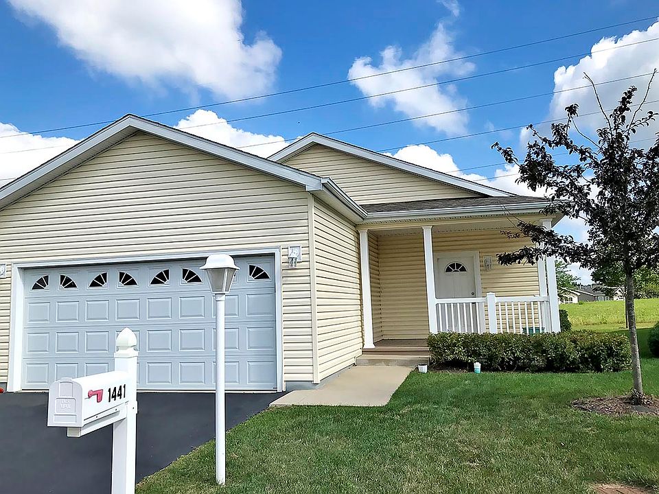 1st image of 1441 Equestrian Dr #1127