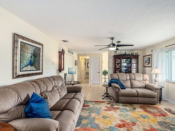 2nd image of 358 Coral Dr