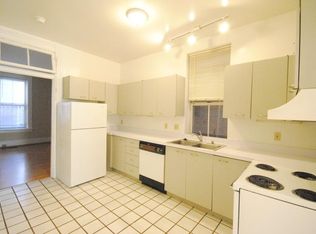 923 Geyer Ave, Saint Louis, MO 63104