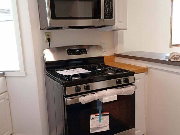 4th image of 1132-1136 Haight St #1132C
