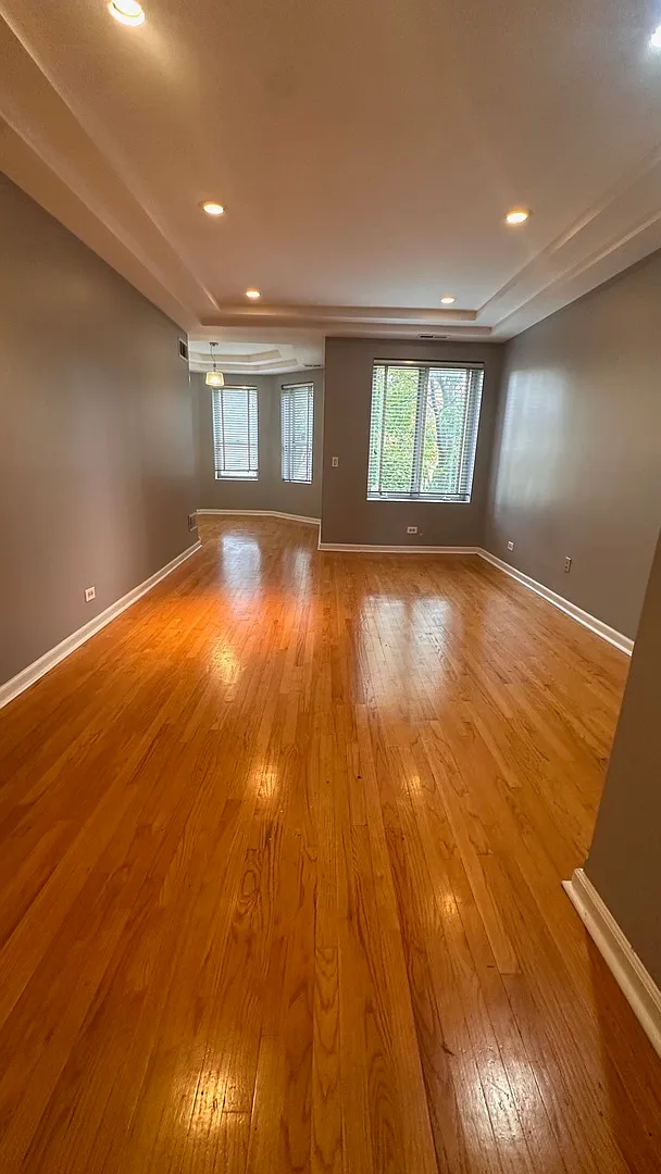2 bed, 1200 sqft, $1,600 — Photo 1