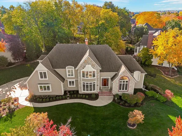 6707 W 132nd St, Overland Park, KS 66209