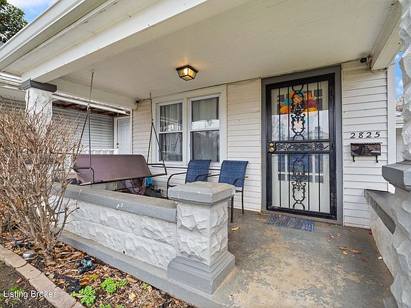 3rd image of 2825 Saint Xavier St