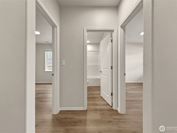 3rd image of 643 Ava Street