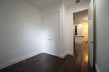 Rented by Rennit Inc.