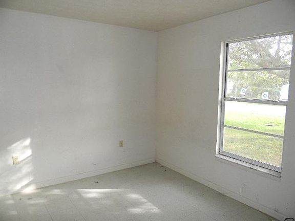 4th image of 14738 SW Martin Ave