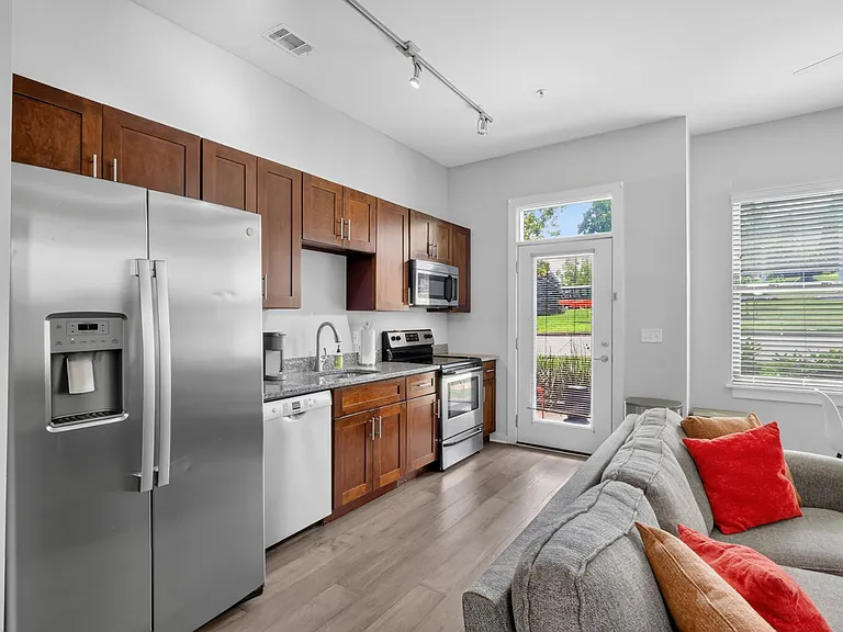 1700 Belcourt Ave #105 — Photo 9