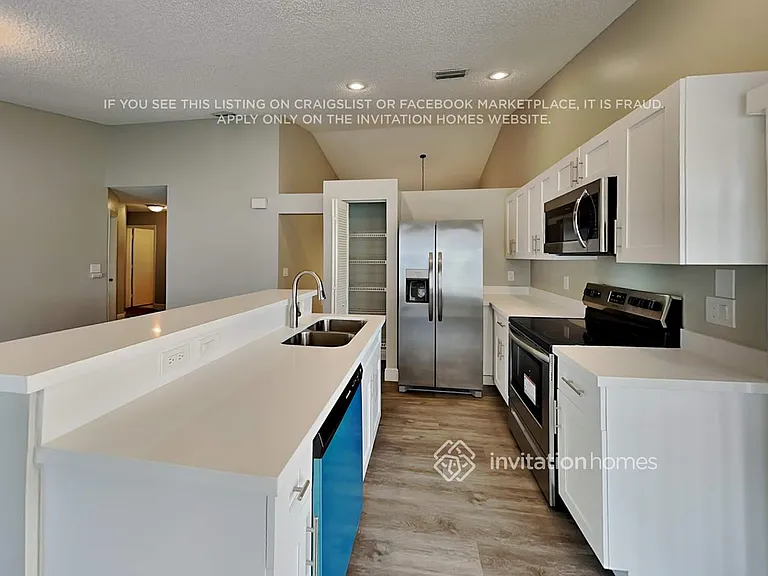 3350 NW 78th Ave — Photo 7