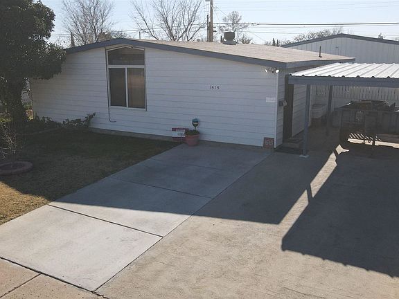 3rd image of 1515 E Pecos Dr