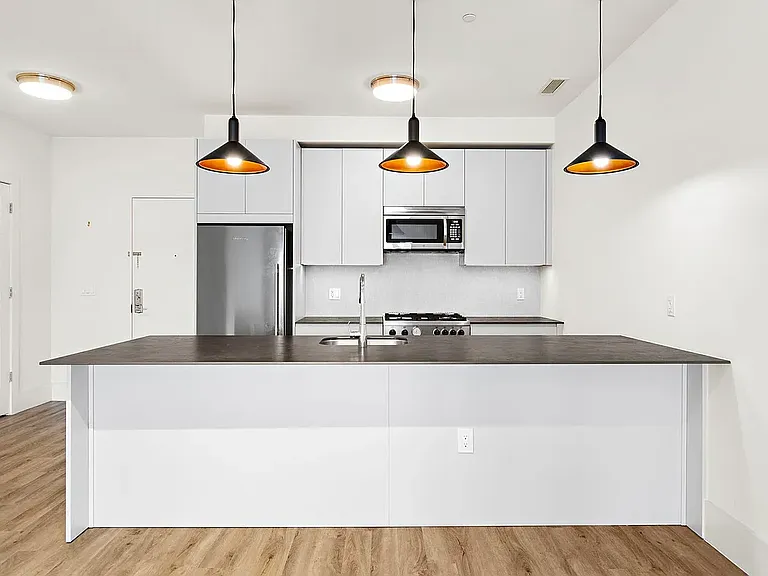 391 Palisade Ave #501 — Photo 3