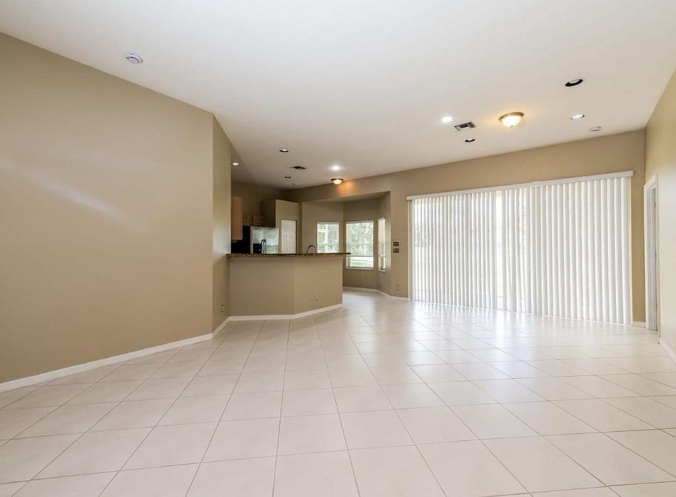 1st image of 3647 Old Lighthouse Cir