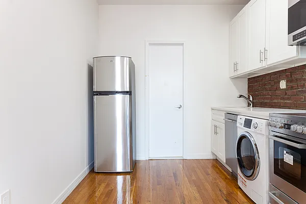 Rented by Compass | media 2