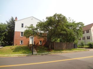 1017 Park Ave, Herndon, VA 20170