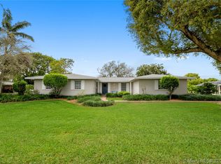 16220 SW 88th Pl, Palmetto Bay, FL 33157