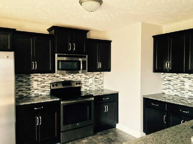 2nd image of 238 Fox Mdw Lot 238
