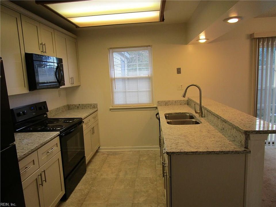 1st image of 447 Chatterton Dr