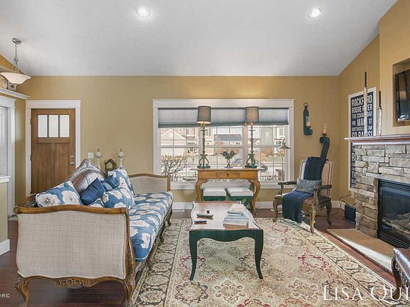 4th image of 5760 Beyhill Dr NE
