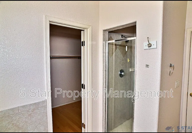 1560 Via Appia St — Photo 32