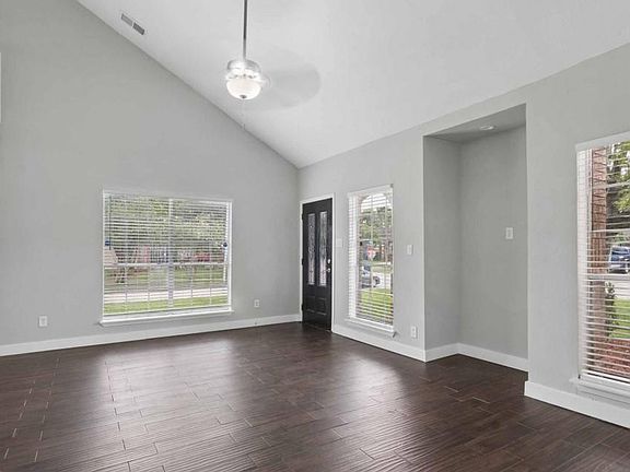 4th image of 946 Pennygent Ln