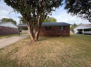 207 Joy Dr, Searcy, AR 72143