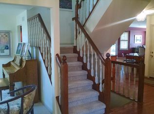 38130 Lowell Dr, Farmington Hills, MI 48331