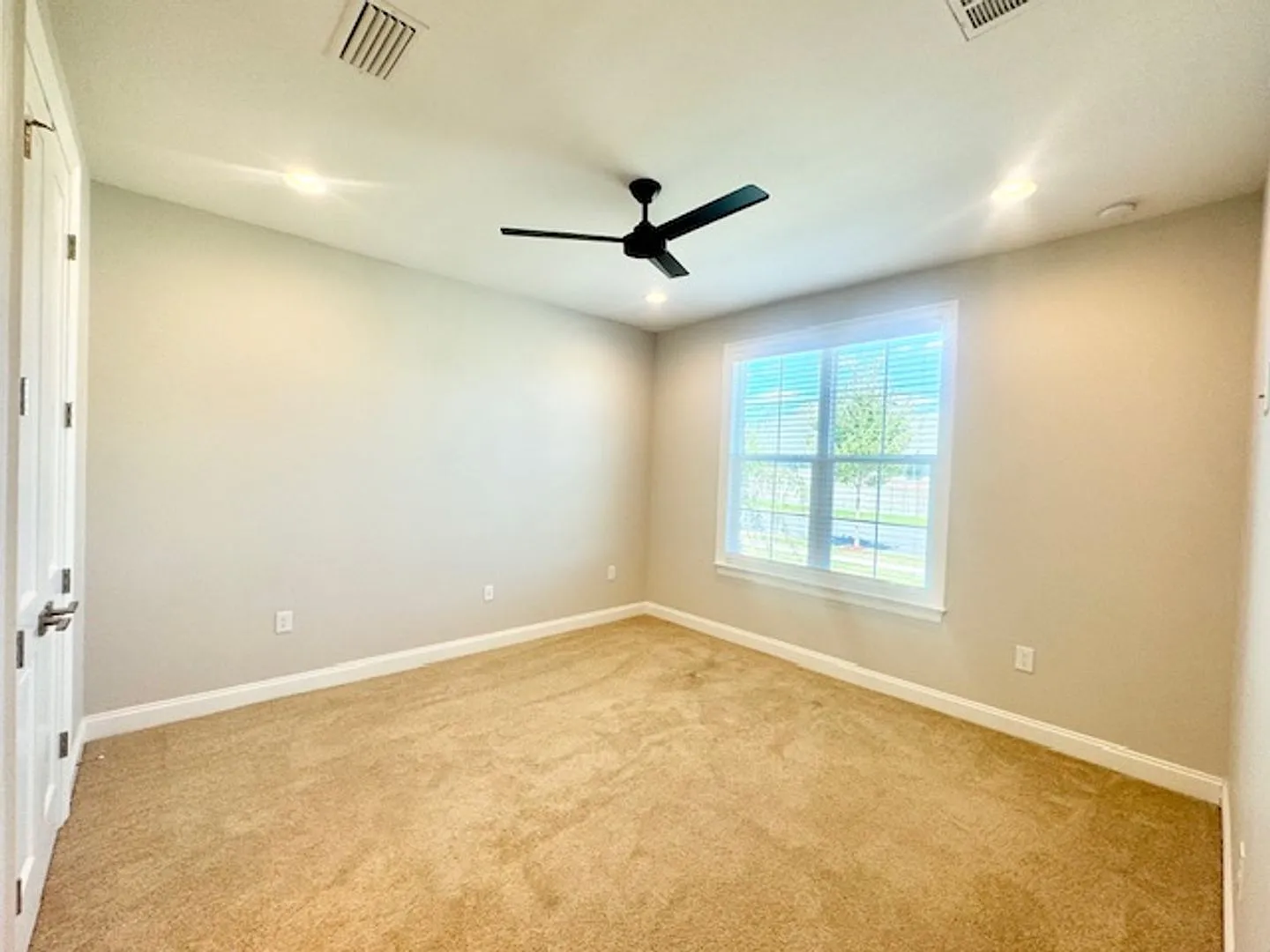 106 Hornet Lane Valparaiso, FL 32580 — Photo 4