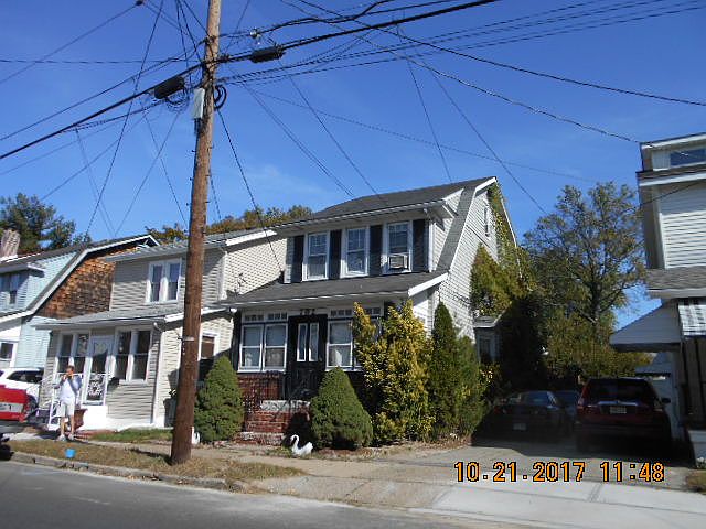 2nd image of 702 S Olden Ave
