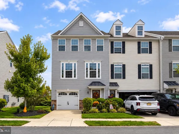 20 Peacock Cir, Sewell, NJ 08080