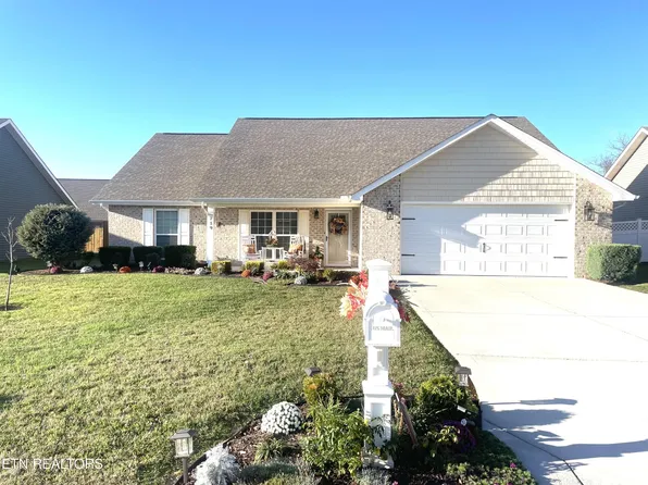 719 Hunter Crest Rd, Maryville, TN 37803
