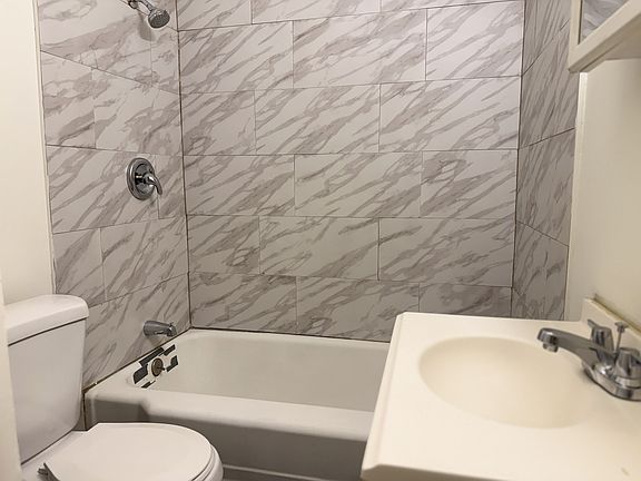 4th image of 11335 S Langley Ave #1