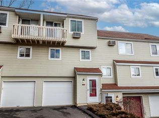 104 Coalpit Hill Rd #D8, Danbury, CT 06810