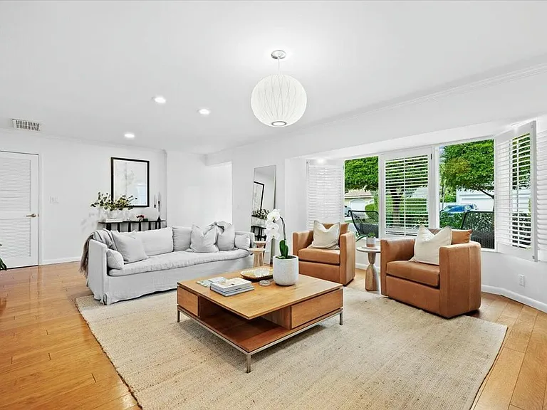 232 Cove Pl — Photo 9