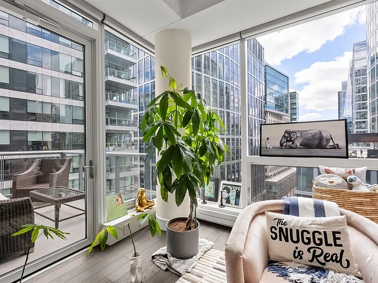 22 Liberty Dr #9G — Photo 23