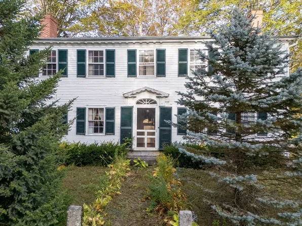 493 Province Rd, Gilmanton, NH 03237