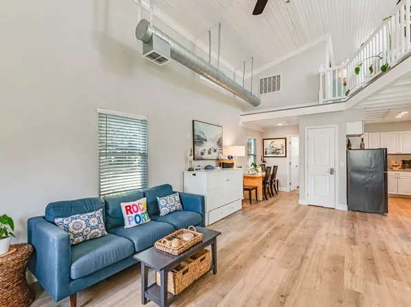 510 E King St #Id1337484p, Rockport, TX 78382