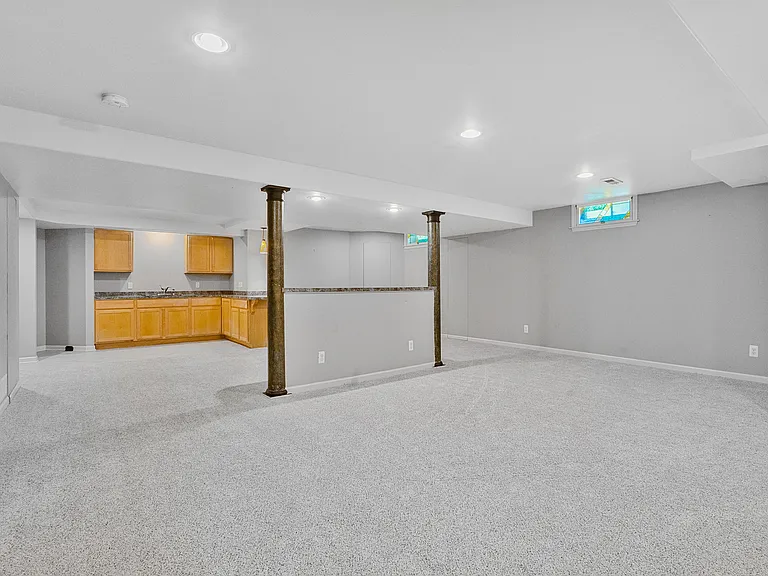 1751 Lanhan Ct — Photo 34