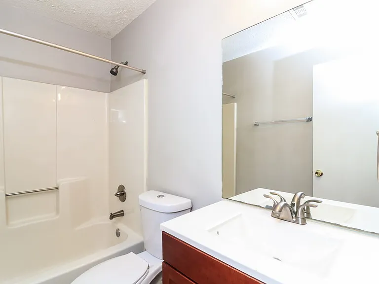 4034 Sharon Woods Dr — Photo 15