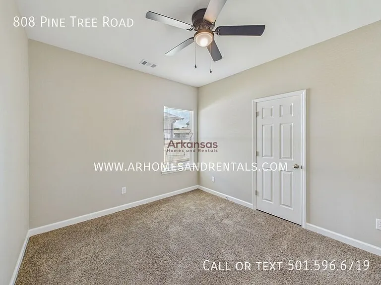 808 Pine Tree Rd — Photo 10