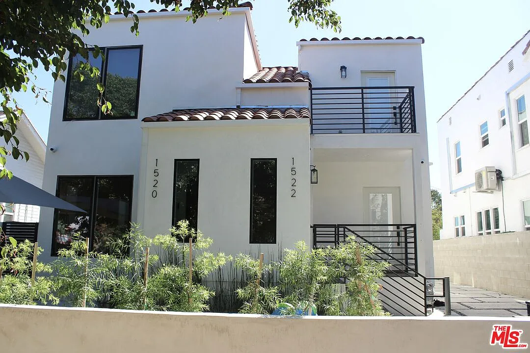 3 bed, 2.0 bath, 1312 sqft, $4,500 — Photo 1
