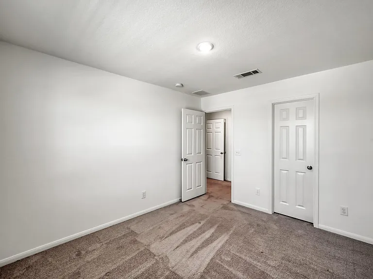 7314 Madison Commons Ln — Photo 23