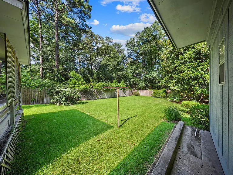 1027 Creek Bend Dr — Photo 27