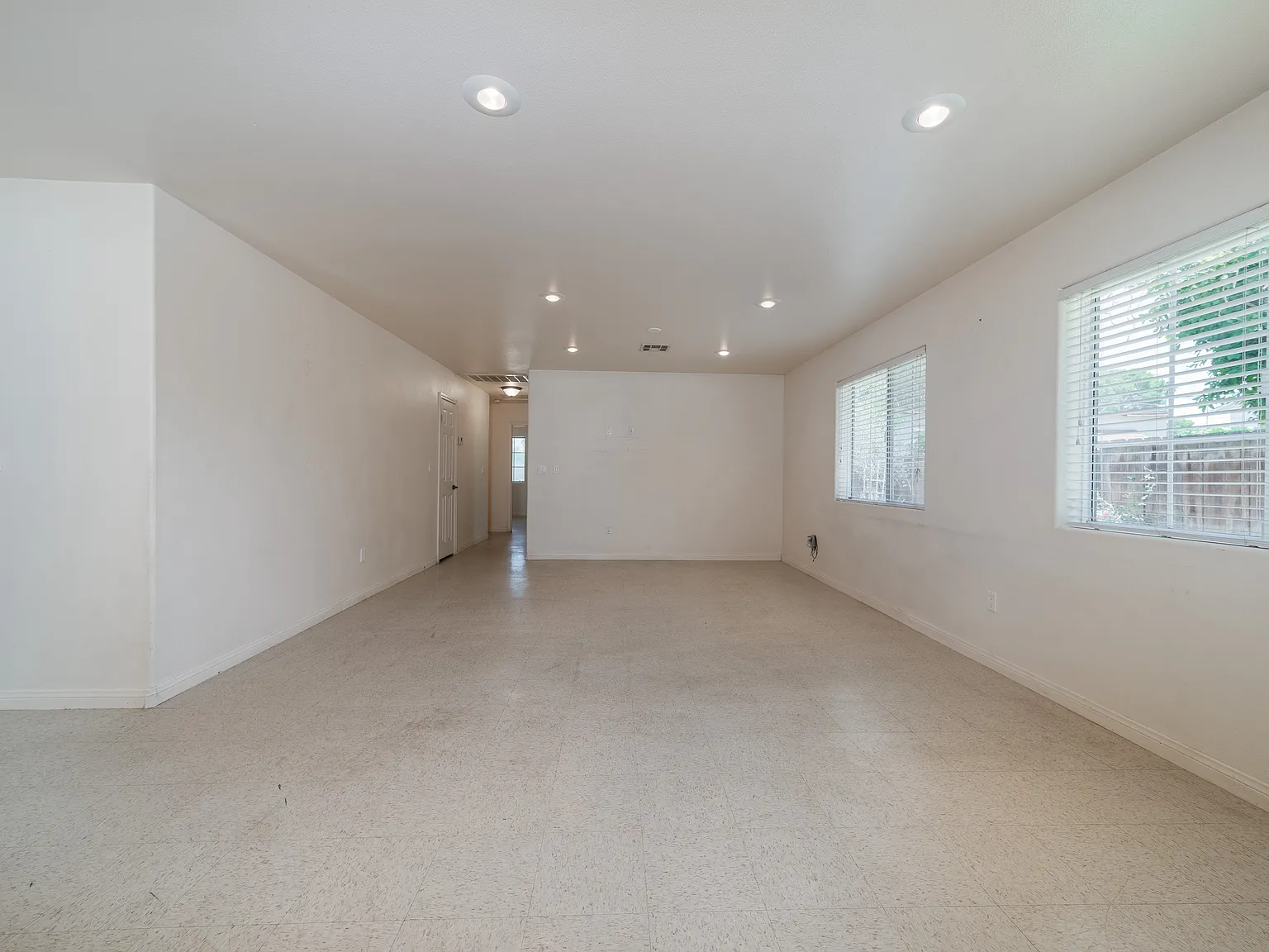 730 Pine Ave — Photo 4