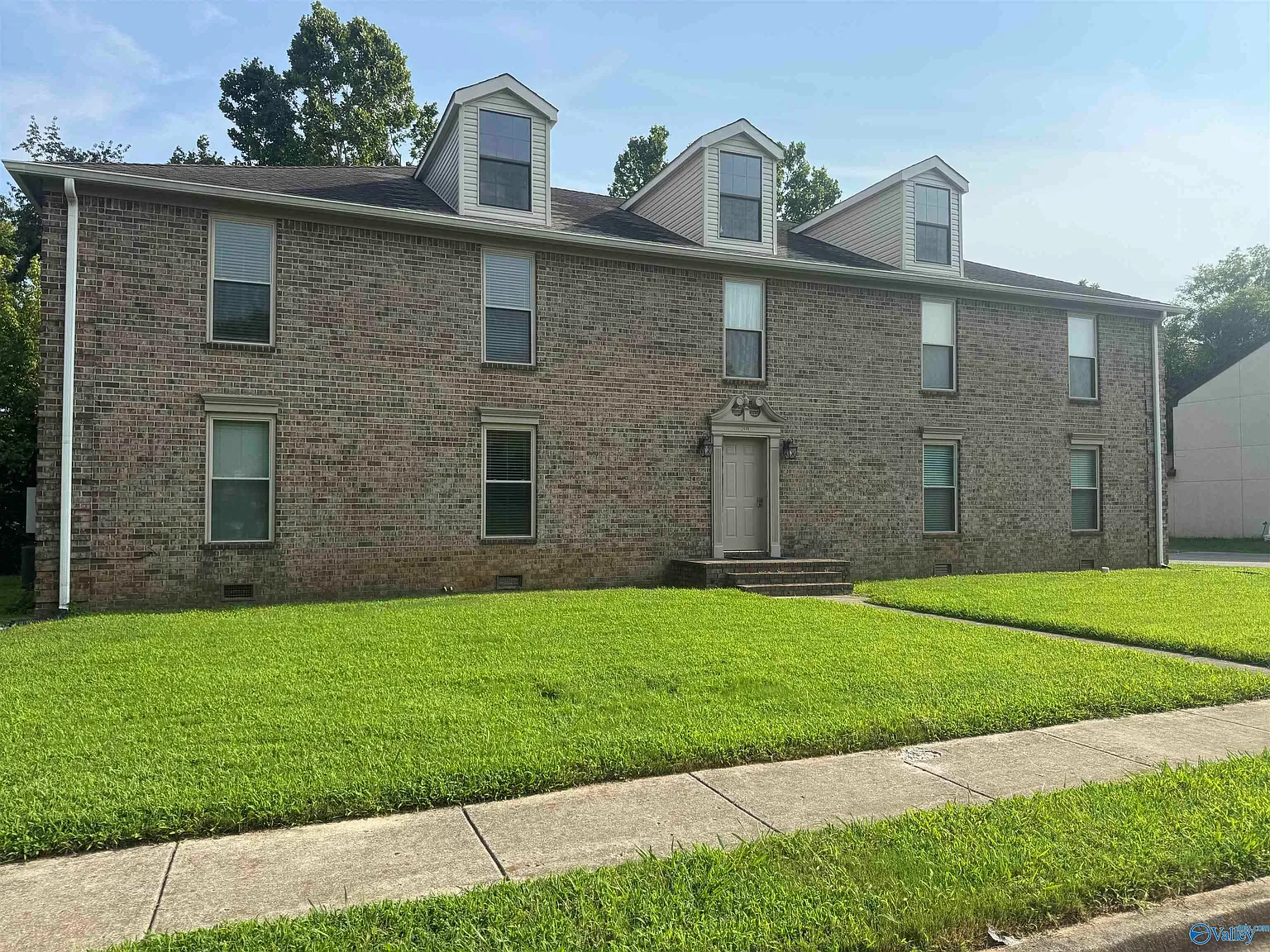 2 bed, 2.0 bath, 1100 sqft, $999 — Photo 1