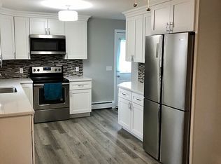 228 Hilltop Rd, Cumberland, RI 02864