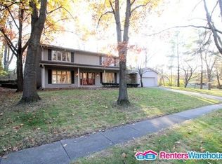 1710 Pleasant View Dr, Des Moines, IA 50315