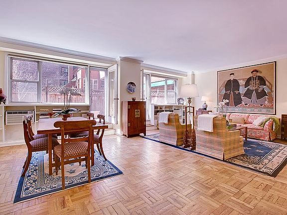 2nd image of 18 Charlton St Unit 1AB